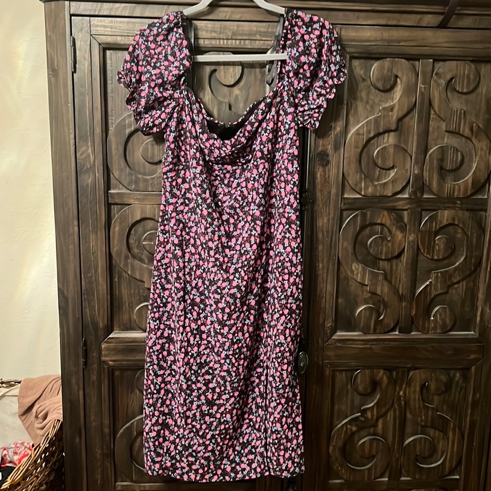 City triangles floral dress